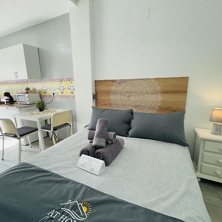 Estudio Jimena Burriana En El Centro De Nerja Kültér fotó