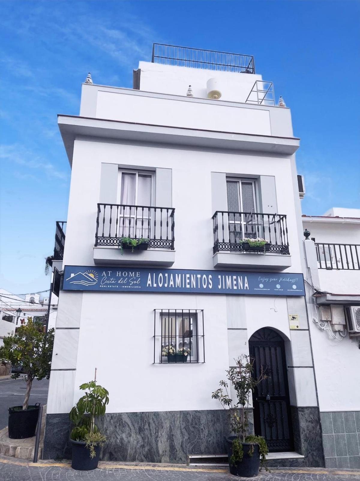 Estudio Jimena Burriana En El Centro De Nerja Kültér fotó