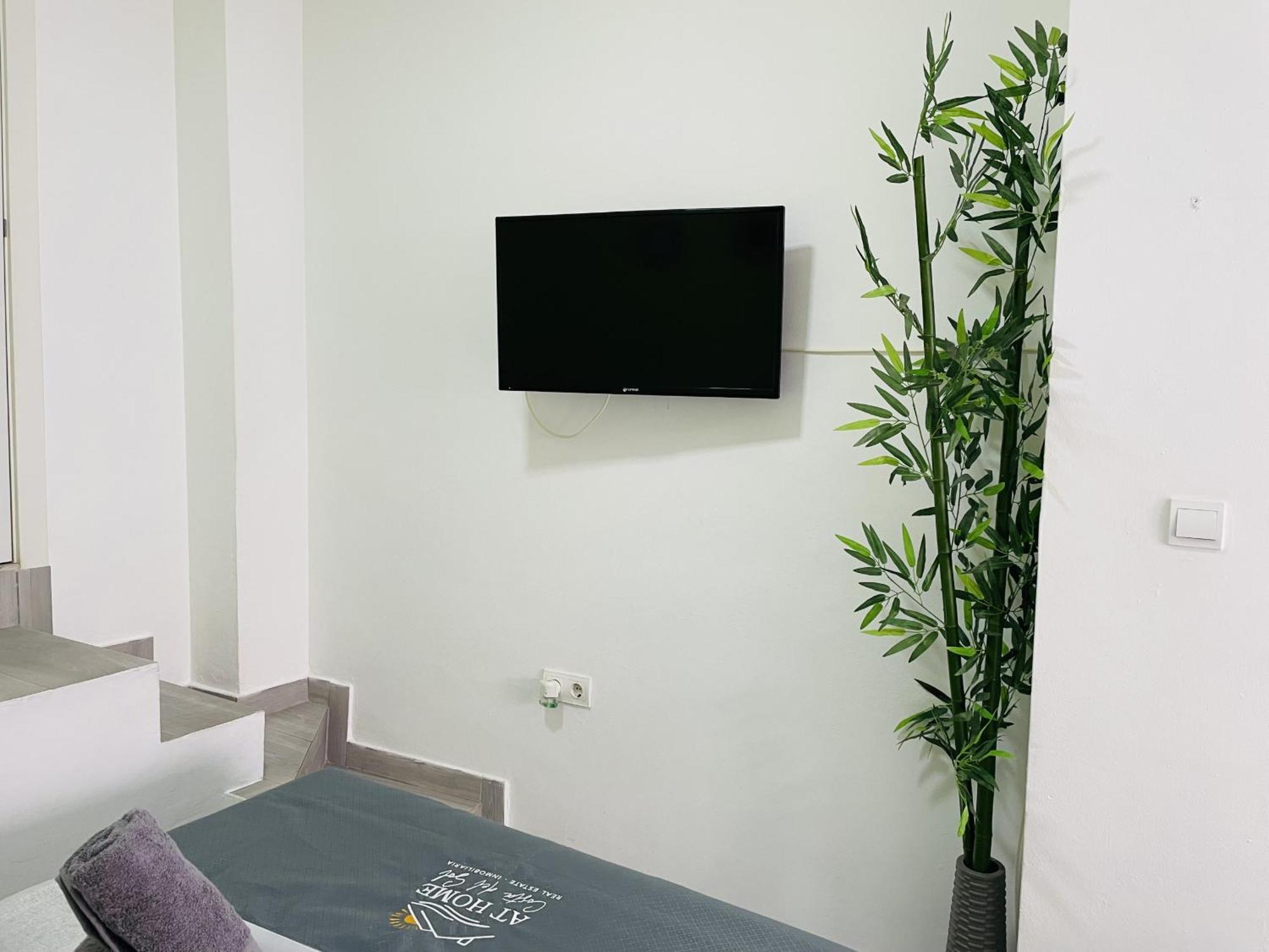 Estudio Jimena Burriana En El Centro De Nerja Kültér fotó