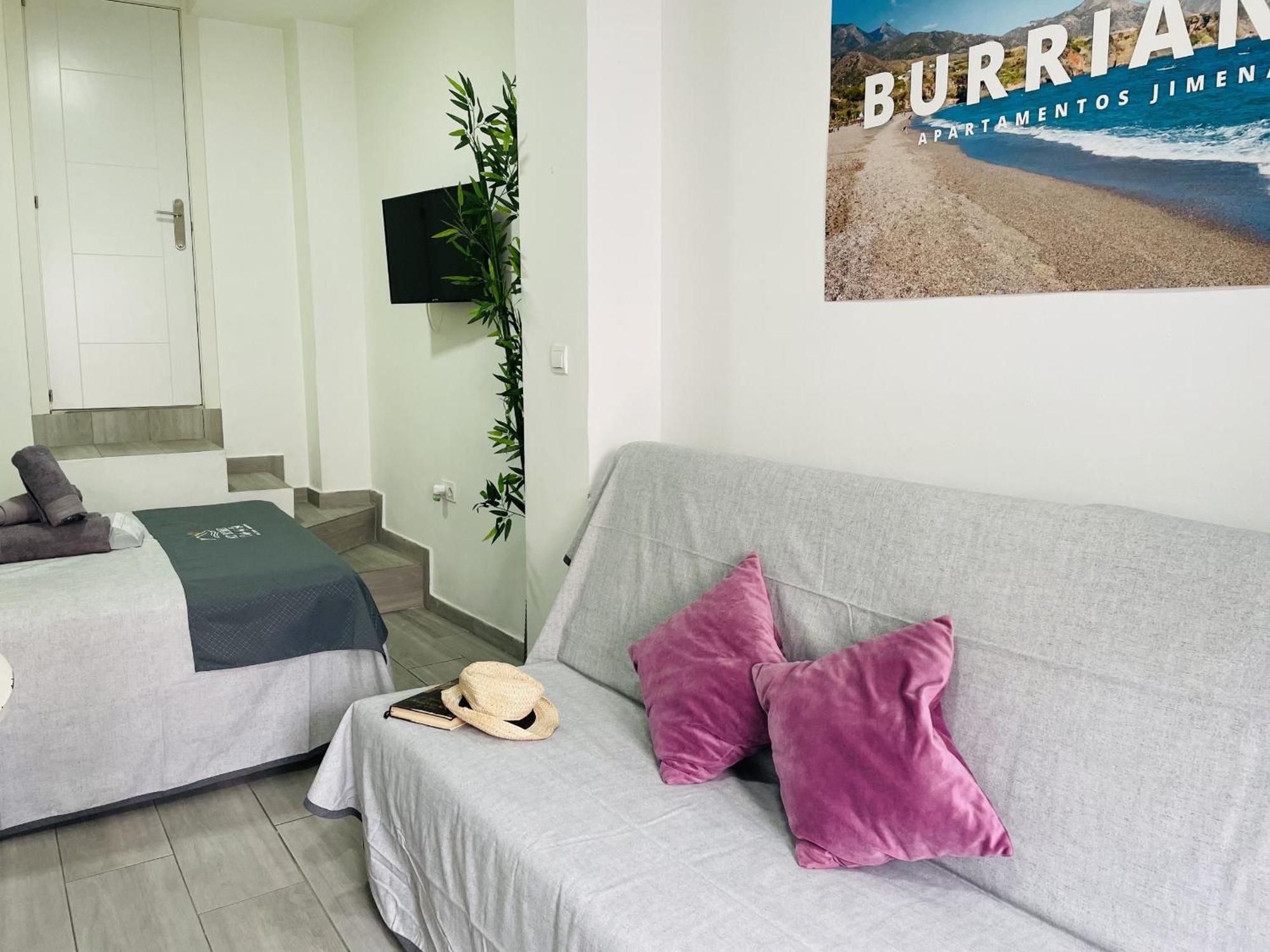 Estudio Jimena Burriana En El Centro De Nerja Kültér fotó